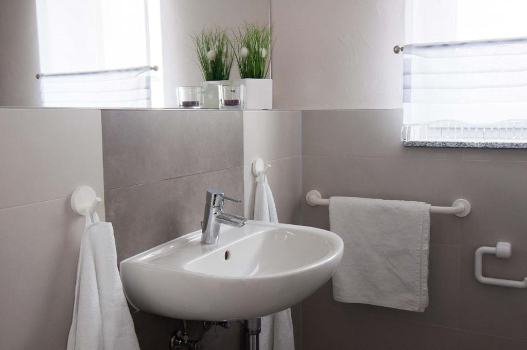 Komfortable Apartment-Wohnung Fulda Bagian luar foto
